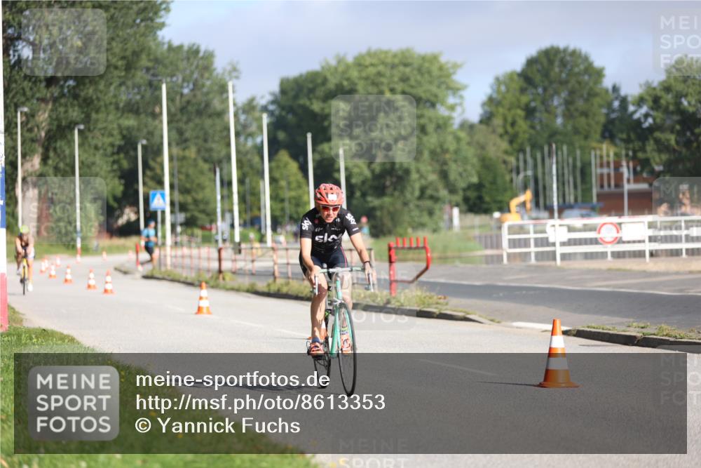 17.08.2025 - KN Förde Triathlon 2025 Yannick Fuchs http://msf.ph/oto/8613353 17.08.2025 09:19:51 Radfahren 107, 119 meine-sportfotos.de