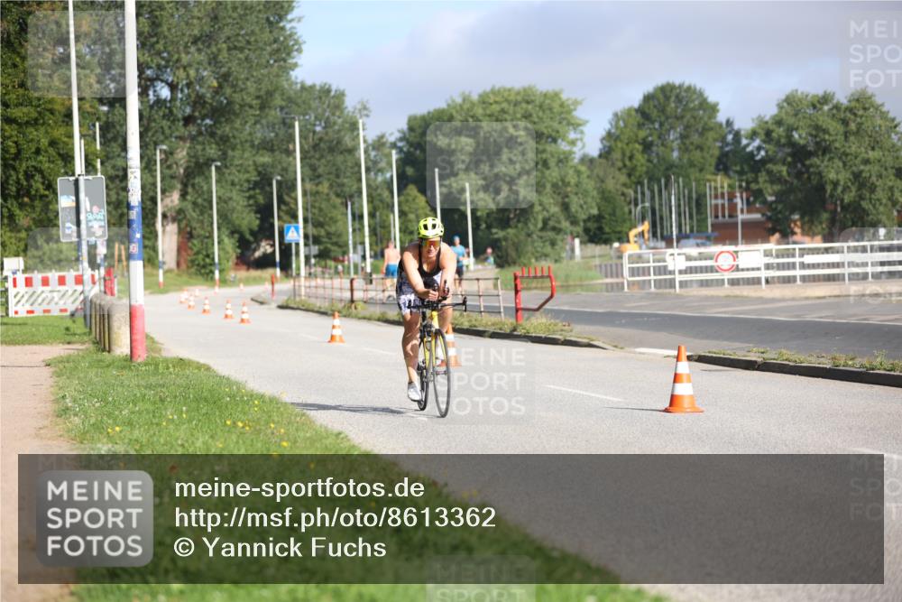 17.08.2025 - KN Förde Triathlon 2025 Yannick Fuchs http://msf.ph/oto/8613362 17.08.2025 09:19:56 Radfahren 107, 119 meine-sportfotos.de