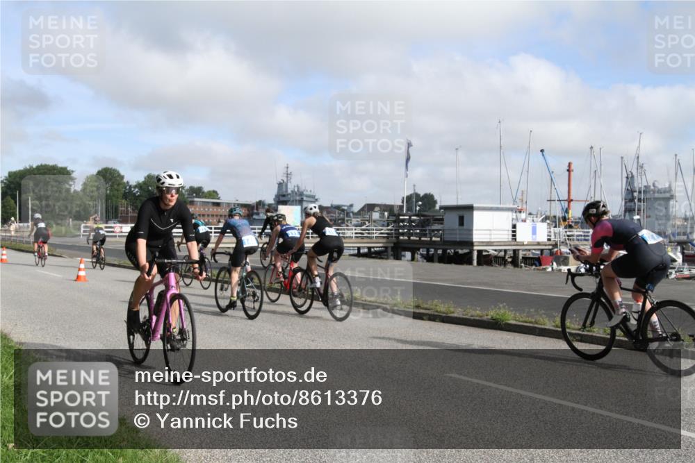 17.08.2025 - KN Förde Triathlon 2025 Yannick Fuchs http://msf.ph/oto/8613376 17.08.2025 09:42:11 Radfahren 111, 125, 127, 148, 174, 186, 202, 205, 208, 215, 218, 219, 242 meine-sportfotos.de