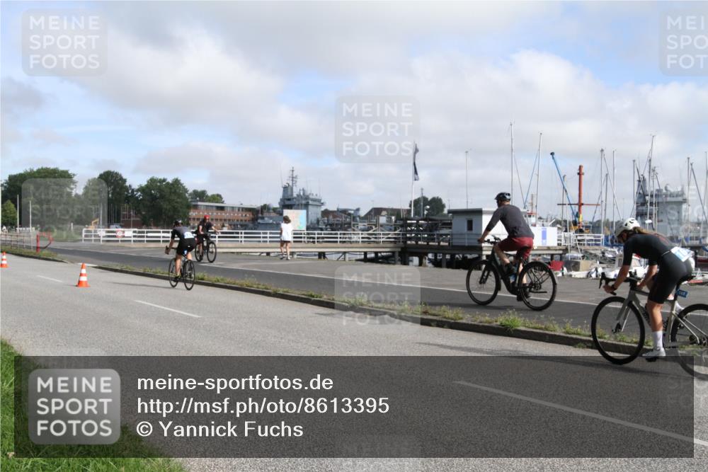 17.08.2025 - KN Förde Triathlon 2025 Yannick Fuchs http://msf.ph/oto/8613395 17.08.2025 09:42:29 Radfahren 102, 107, 147, 162, 245 meine-sportfotos.de