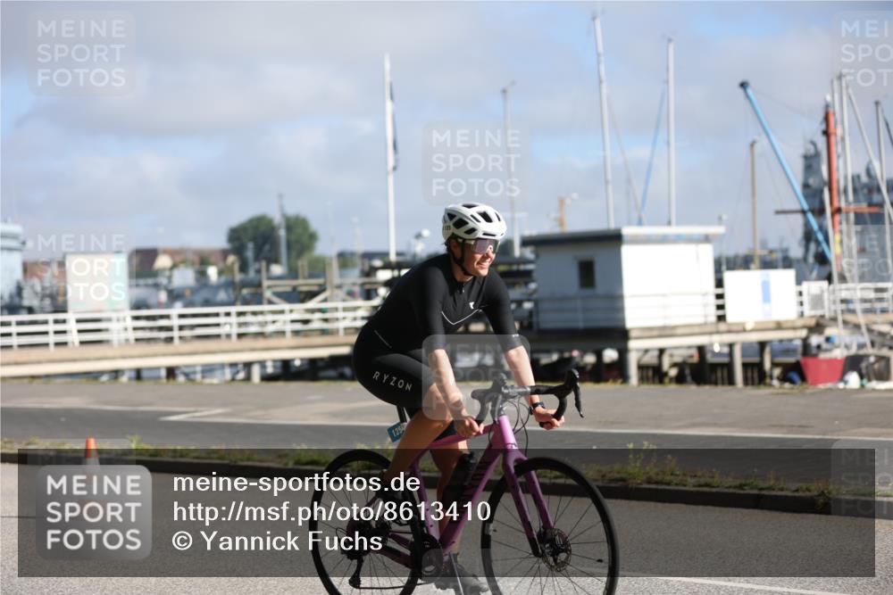 17.08.2025 - KN Förde Triathlon 2025 Yannick Fuchs http://msf.ph/oto/8613410 17.08.2025 09:20:24 Radfahren 117, 120, 125, 126, 127, 198, 157 meine-sportfotos.de