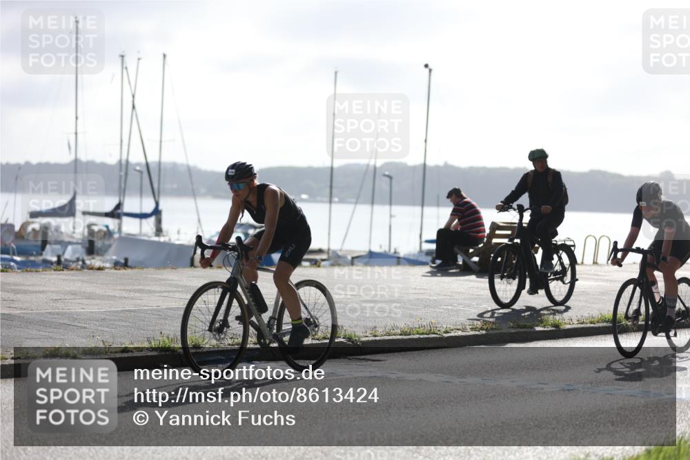 17.08.2025 - KN Förde Triathlon 2025 Yannick Fuchs http://msf.ph/oto/8613424 17.08.2025 09:20:31 Radfahren 120, 126, 127, 198, 117, 125 meine-sportfotos.de