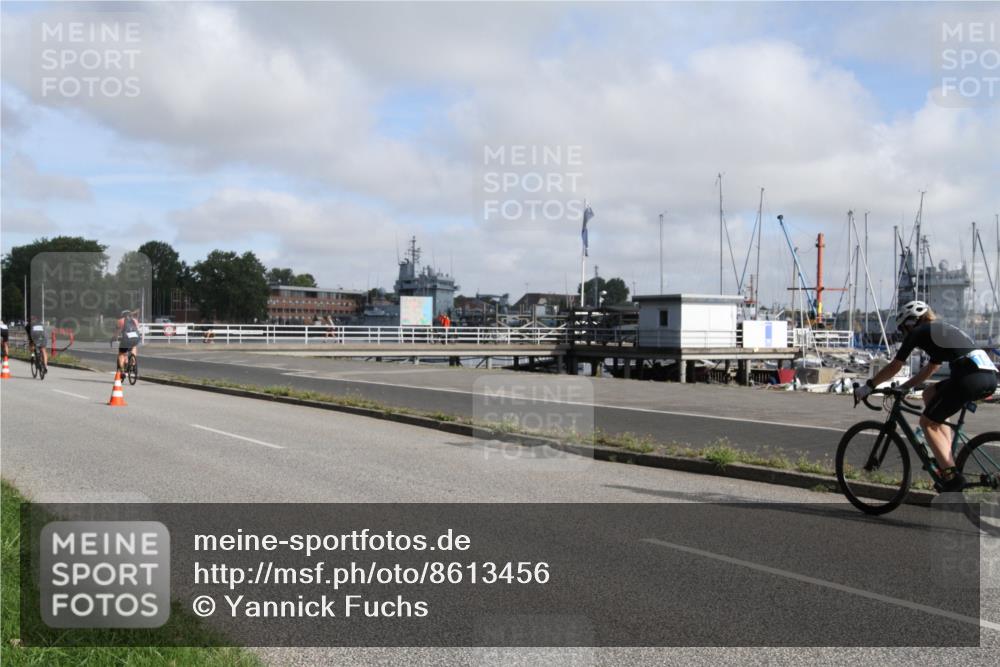 17.08.2025 - KN Förde Triathlon 2025 Yannick Fuchs http://msf.ph/oto/8613456 17.08.2025 09:43:33 Radfahren 105, 152, 190, 210, 235, 237, 253 meine-sportfotos.de