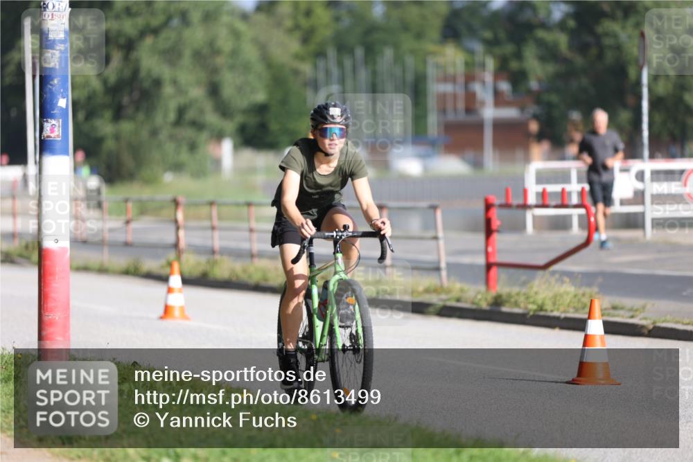 17.08.2025 - KN Förde Triathlon 2025 Yannick Fuchs http://msf.ph/oto/8613499 17.08.2025 09:21:15 Radfahren 102, 136 meine-sportfotos.de
