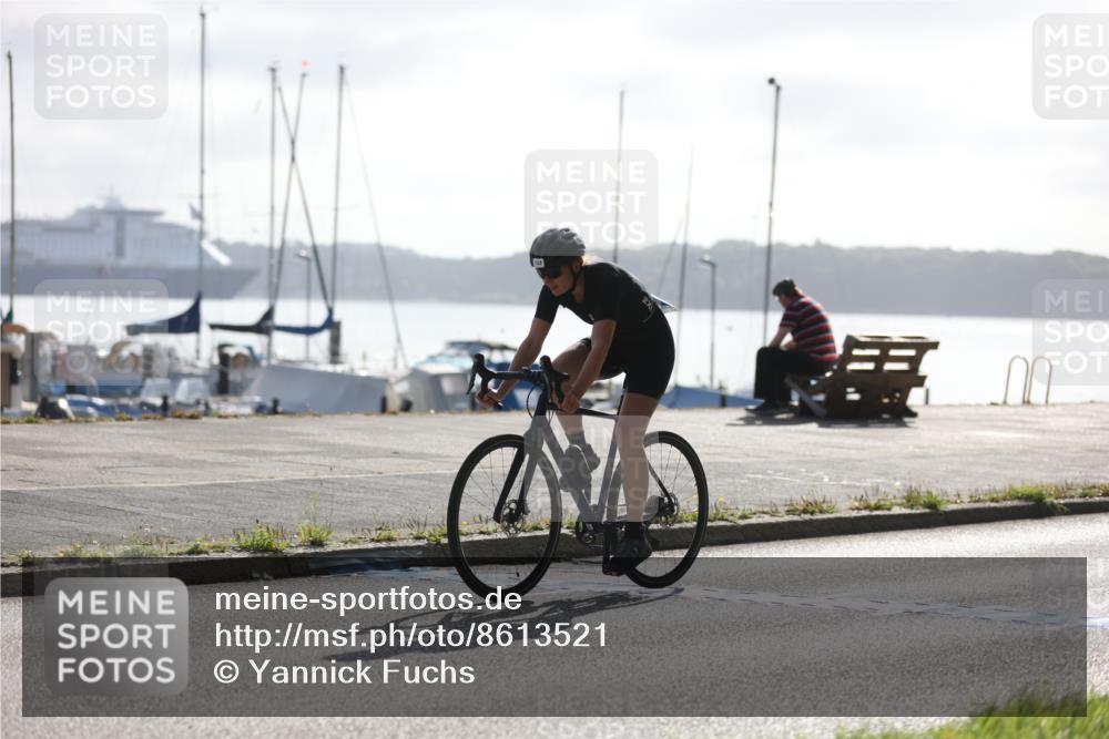 17.08.2025 - KN Förde Triathlon 2025 Yannick Fuchs http://msf.ph/oto/8613521 17.08.2025 09:21:28 Radfahren 130, 133 meine-sportfotos.de