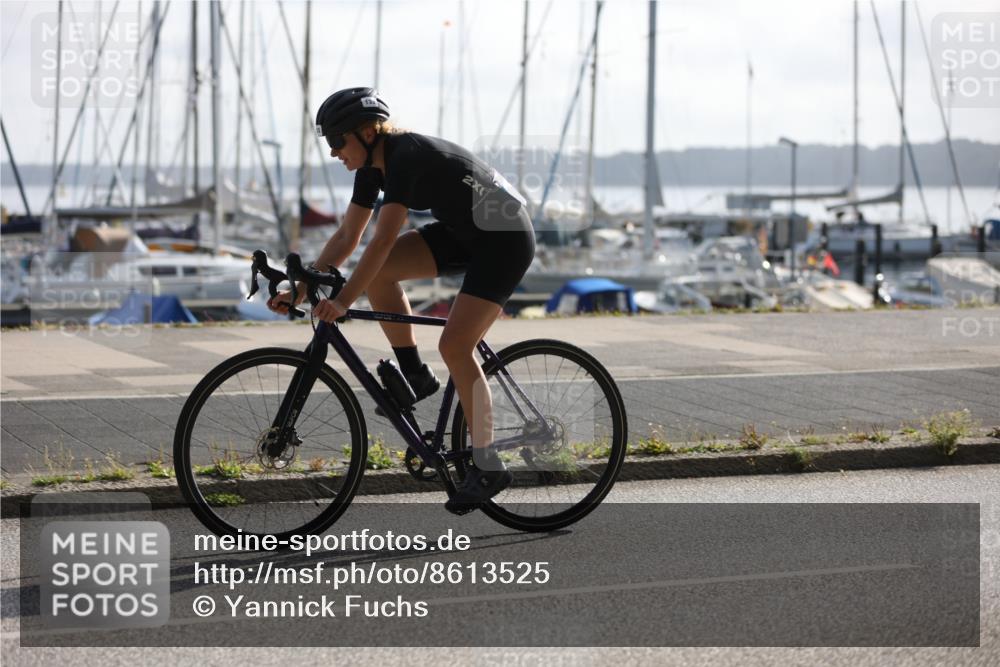 17.08.2025 - KN Förde Triathlon 2025 Yannick Fuchs http://msf.ph/oto/8613525 17.08.2025 09:21:29 Radfahren 130, 133, 133 meine-sportfotos.de