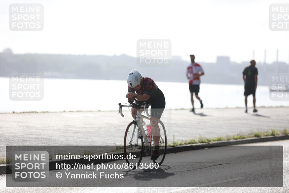 17.08.2025 - KN Förde Triathlon 2025 Yannick Fuchs http://msf.ph/oto/8613560 17.08.2025 09:21:55 Radfahren 142, 147, 152 meine-sportfotos.de