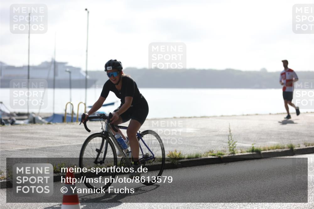 17.08.2025 - KN Förde Triathlon 2025 Yannick Fuchs http://msf.ph/oto/8613579 17.08.2025 09:22:00 Radfahren 135, 142, 147, 151, 152 meine-sportfotos.de