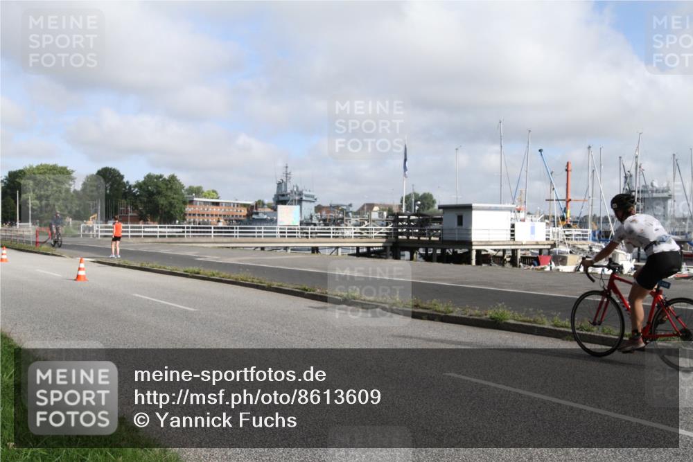 17.08.2025 - KN Förde Triathlon 2025 Yannick Fuchs http://msf.ph/oto/8613609 17.08.2025 09:46:06 Radfahren 121, 243, 249 meine-sportfotos.de