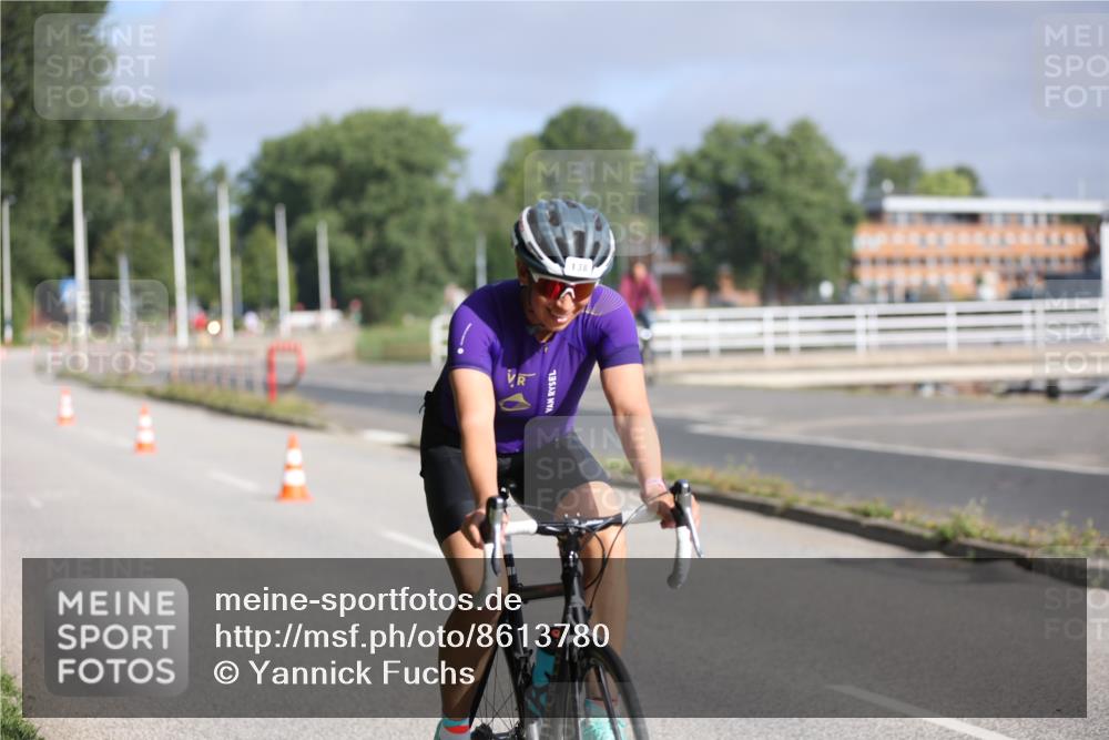 17.08.2025 - KN Förde Triathlon 2025 Yannick Fuchs http://msf.ph/oto/8613780 17.08.2025 09:23:29 Radfahren 122, 138 meine-sportfotos.de