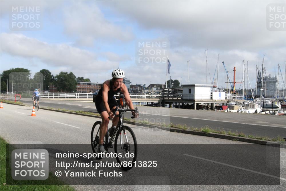 17.08.2025 - KN Förde Triathlon 2025 Yannick Fuchs http://msf.ph/oto/8613825 17.08.2025 09:50:36 Radfahren 141, 149, 189 meine-sportfotos.de