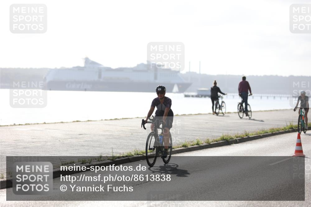 17.08.2025 - KN Förde Triathlon 2025 Yannick Fuchs http://msf.ph/oto/8613838 17.08.2025 09:23:54 Radfahren 104, 135, 140, 142, 145, 146, 151, 164, 168 meine-sportfotos.de