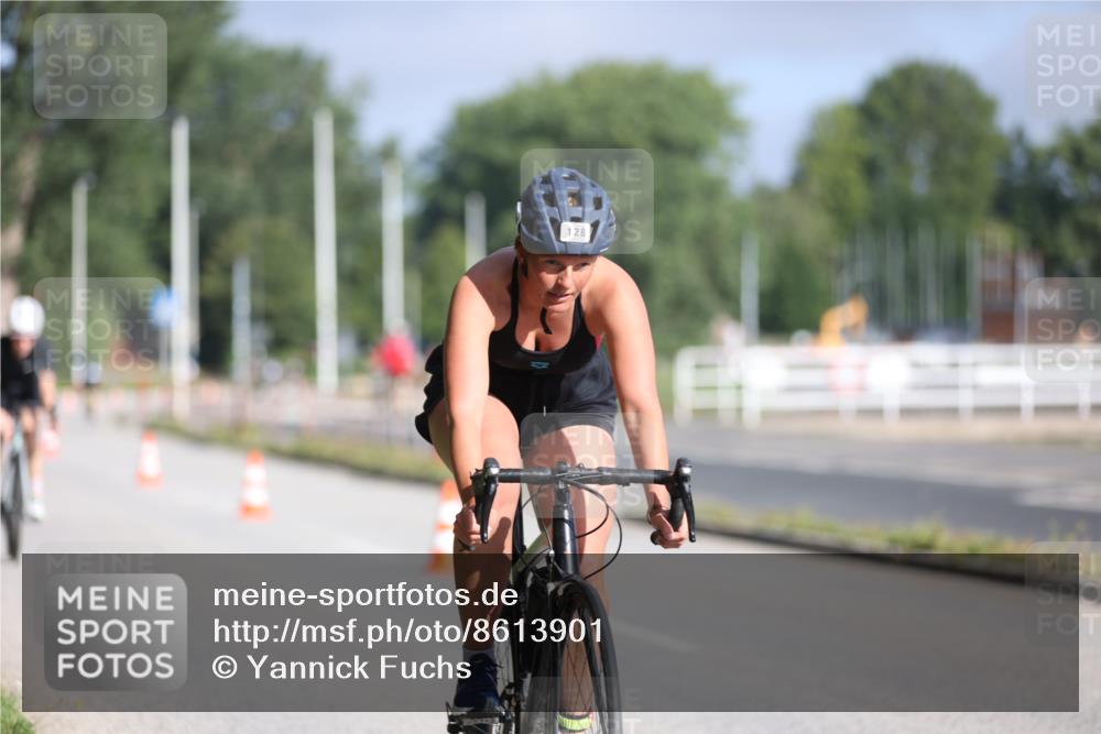 17.08.2025 - KN Förde Triathlon 2025 Yannick Fuchs http://msf.ph/oto/8613901 17.08.2025 09:24:22 Radfahren 128, 143, 150, 166, 162 meine-sportfotos.de
