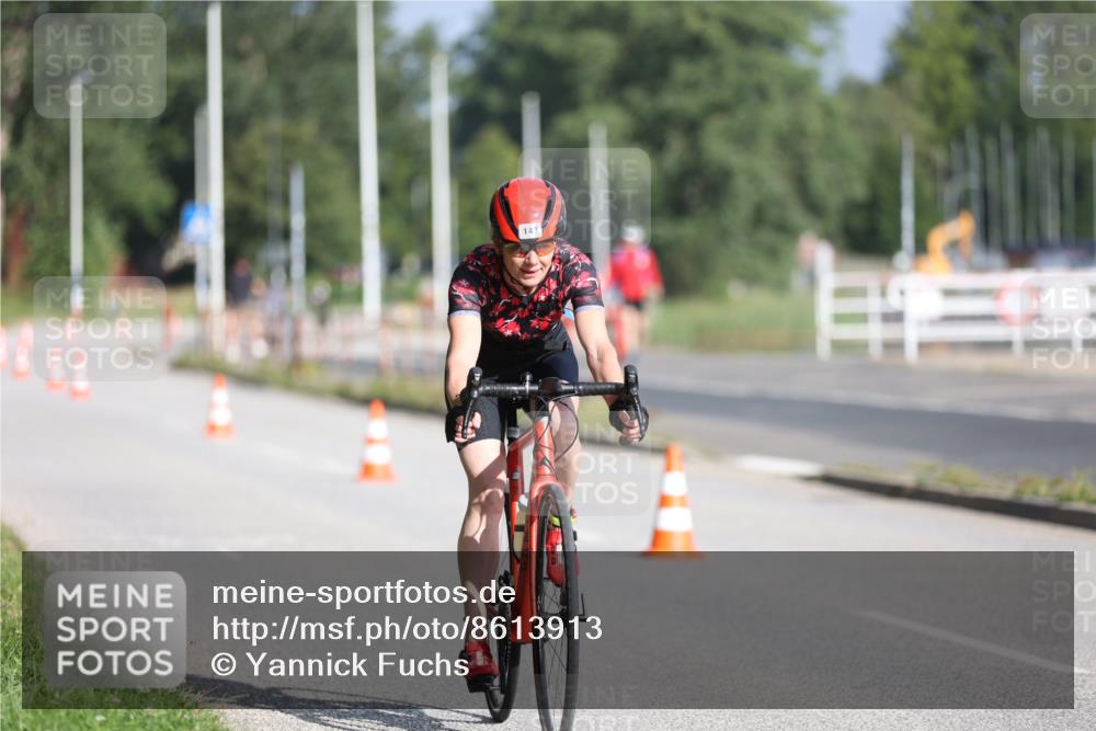 17.08.2025 - KN Förde Triathlon 2025 Yannick Fuchs http://msf.ph/oto/8613913 17.08.2025 09:24:32 Radfahren 143, 166, 252 meine-sportfotos.de