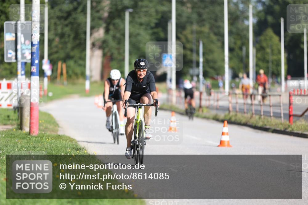 17.08.2025 - KN Förde Triathlon 2025 Yannick Fuchs http://msf.ph/oto/8614085 17.08.2025 09:25:53 Radfahren 140, 144, 159, 105, 140, 164 meine-sportfotos.de