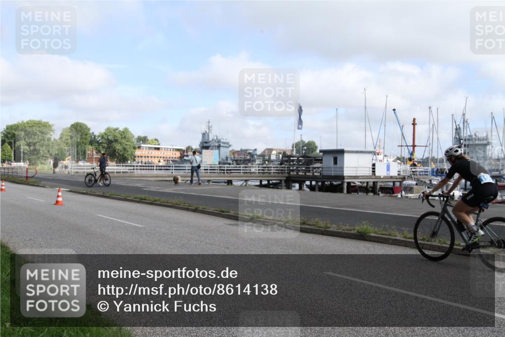 17.08.2025 - KN Förde Triathlon 2025 Yannick Fuchs http://msf.ph/oto/8614138 17.08.2025 09:56:05 Radfahren 102, 128, 150 meine-sportfotos.de