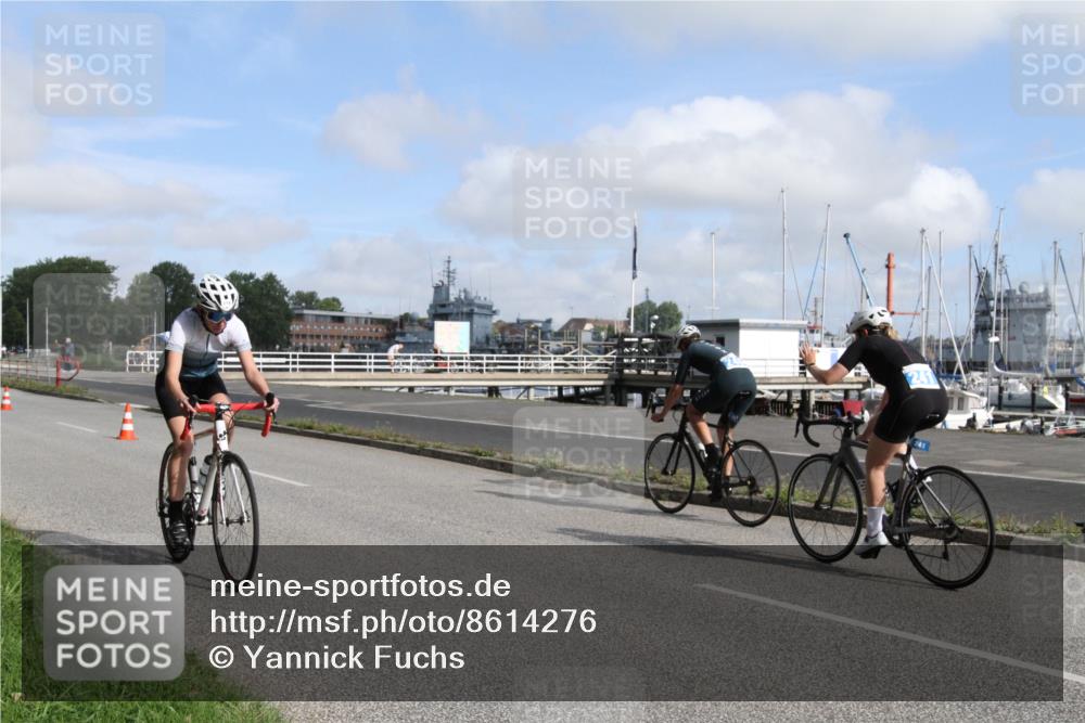 17.08.2025 - KN Förde Triathlon 2025 Yannick Fuchs http://msf.ph/oto/8614276 17.08.2025 10:00:07 Radfahren 118, 120, 173, 179, 189, 192, 240, 241, 248 meine-sportfotos.de