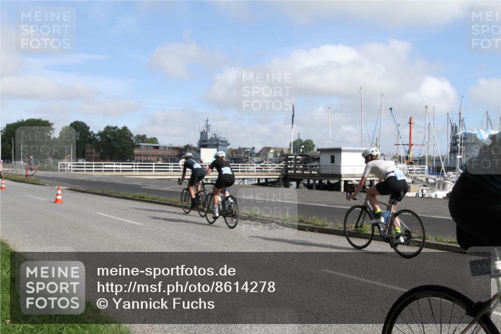 17.08.2025 - KN Förde Triathlon 2025 Yannick Fuchs http://msf.ph/oto/8614278 17.08.2025 10:00:07 Radfahren 118, 120, 173, 179, 189, 192, 240, 241, 248 meine-sportfotos.de