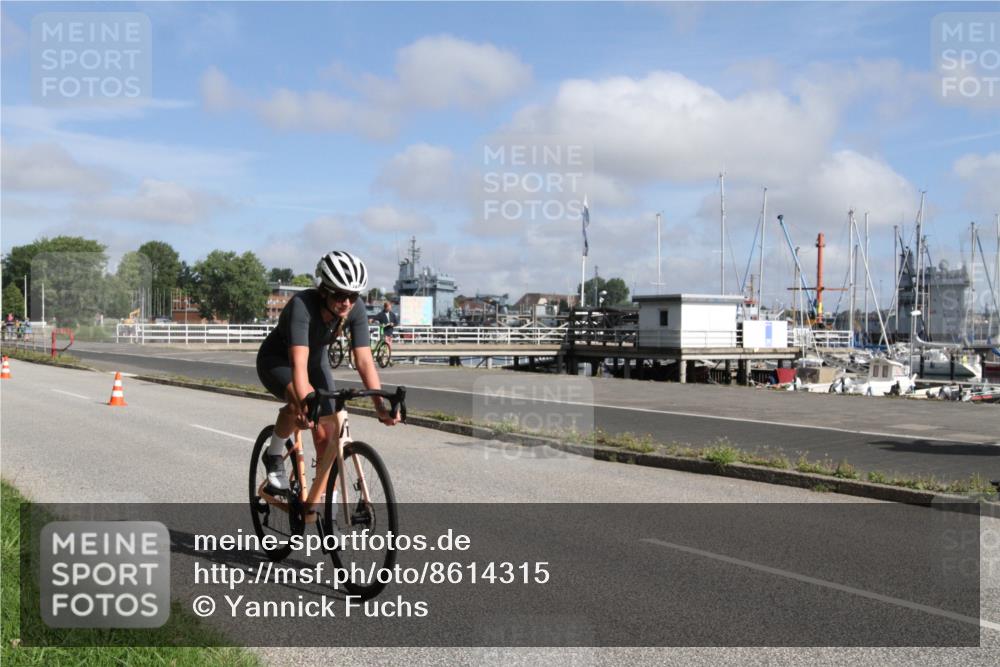 17.08.2025 - KN Förde Triathlon 2025 Yannick Fuchs http://msf.ph/oto/8614315 17.08.2025 10:02:18 Radfahren 141, 159, 161, 220 meine-sportfotos.de