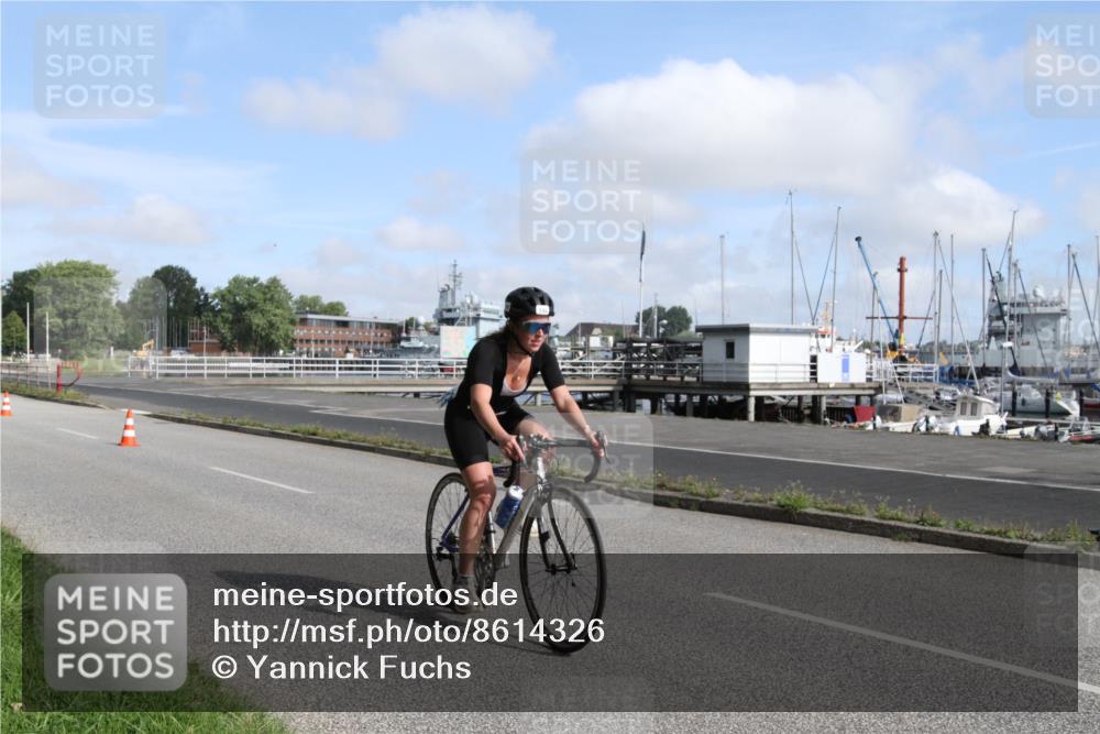 17.08.2025 - KN Förde Triathlon 2025 Yannick Fuchs http://msf.ph/oto/8614326 17.08.2025 10:03:06 Radfahren 142, 181, 216 meine-sportfotos.de