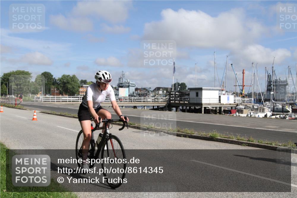 17.08.2025 - KN Förde Triathlon 2025 Yannick Fuchs http://msf.ph/oto/8614345 17.08.2025 10:04:13 Radfahren 111, 196, 211, 218, 224, 234 meine-sportfotos.de