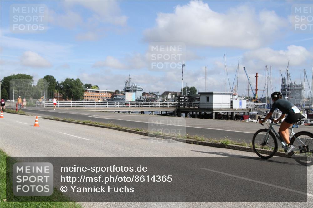 17.08.2025 - KN Förde Triathlon 2025 Yannick Fuchs http://msf.ph/oto/8614365 17.08.2025 10:05:09 Radfahren 155, 163, 186 meine-sportfotos.de
