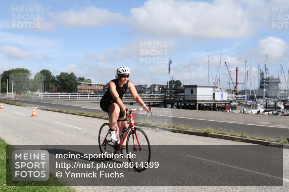 17.08.2025 - KN Förde Triathlon 2025 Yannick Fuchs http://msf.ph/oto/8614399 17.08.2025 10:06:49 Radfahren 176, 208 meine-sportfotos.de