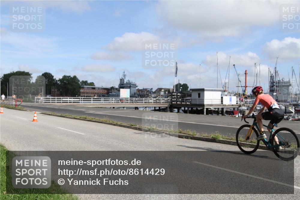 17.08.2025 - KN Förde Triathlon 2025 Yannick Fuchs http://msf.ph/oto/8614429 17.08.2025 10:09:53 Radfahren 195, 201, 225 meine-sportfotos.de