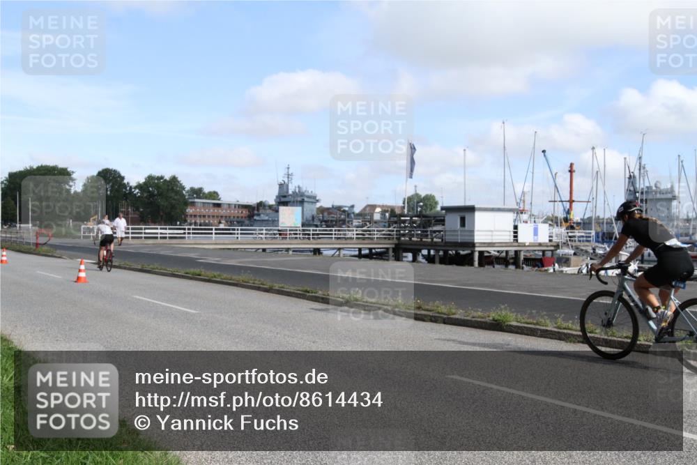 17.08.2025 - KN Förde Triathlon 2025 Yannick Fuchs http://msf.ph/oto/8614434 17.08.2025 10:10:32 Radfahren 118, 246, 249 meine-sportfotos.de