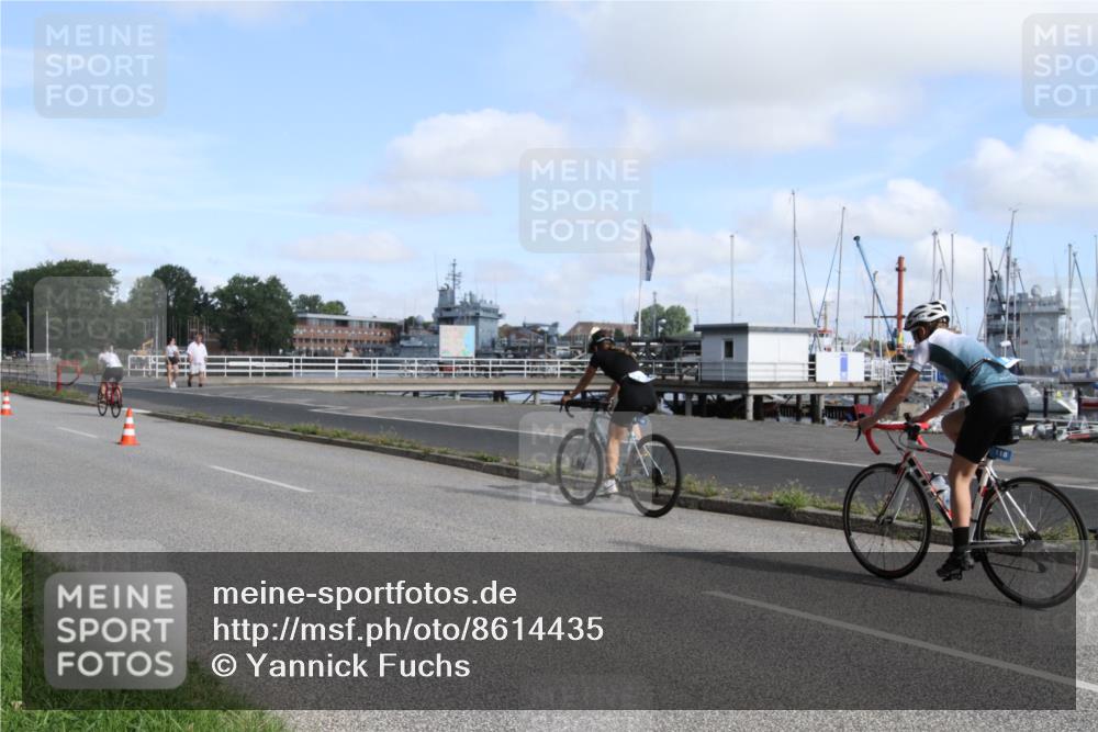 17.08.2025 - KN Förde Triathlon 2025 Yannick Fuchs http://msf.ph/oto/8614435 17.08.2025 10:10:33 Radfahren 118, 246, 249 meine-sportfotos.de