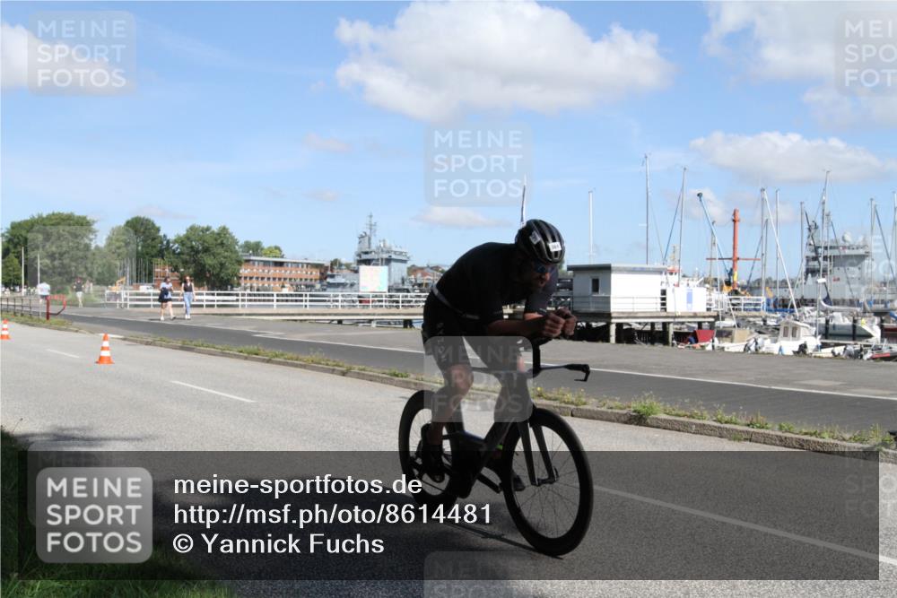 17.08.2025 - KN Förde Triathlon 2025 Yannick Fuchs http://msf.ph/oto/8614481 17.08.2025 11:00:10 Radfahren 261, 266 meine-sportfotos.de
