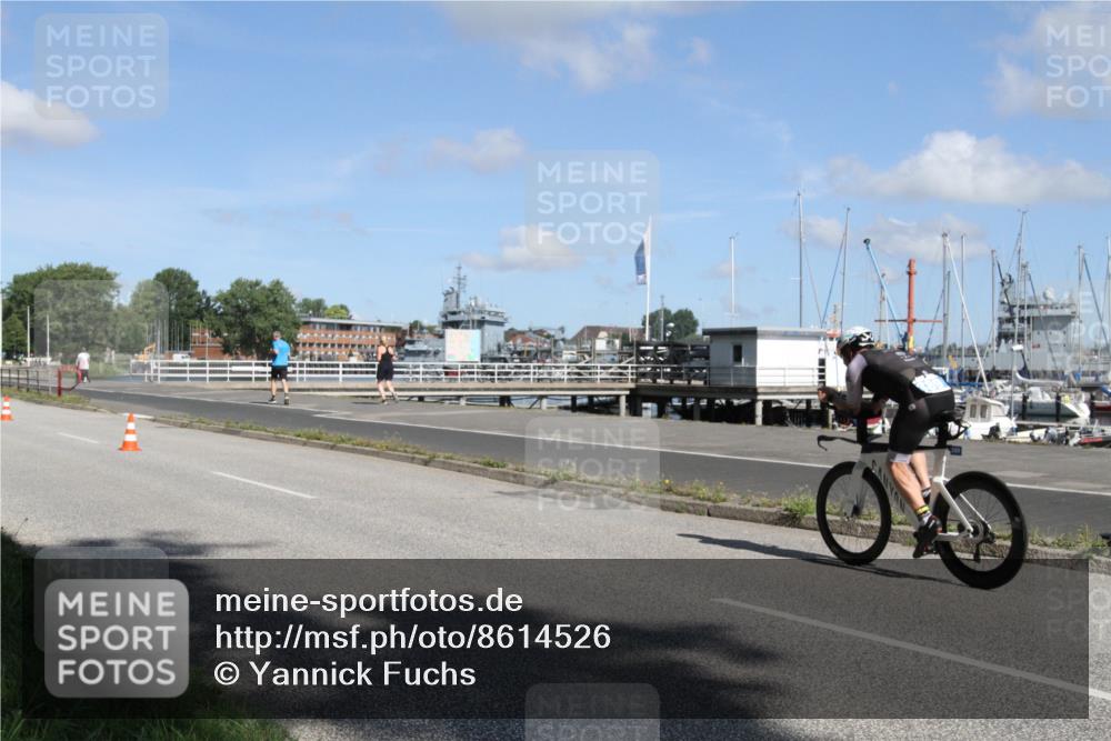17.08.2025 - KN Förde Triathlon 2025 Yannick Fuchs http://msf.ph/oto/8614526 17.08.2025 11:05:30 Radfahren 295, 306, 389 meine-sportfotos.de