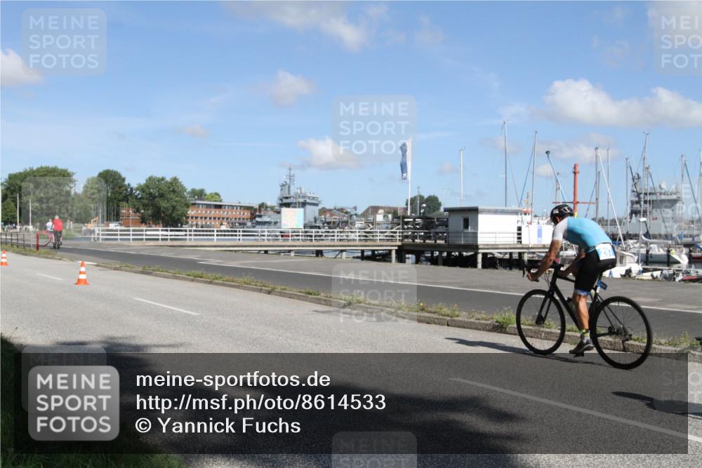 17.08.2025 - KN Förde Triathlon 2025 Yannick Fuchs http://msf.ph/oto/8614533 17.08.2025 11:06:27 Radfahren 297, 299 meine-sportfotos.de