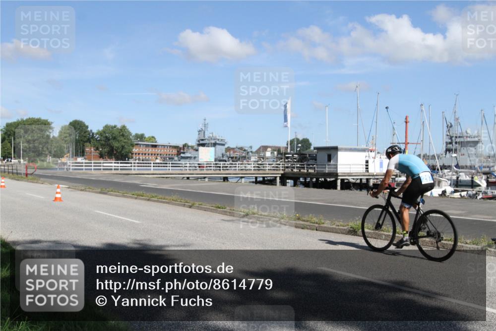 17.08.2025 - KN Förde Triathlon 2025 Yannick Fuchs http://msf.ph/oto/8614779 17.08.2025 11:16:31 Radfahren 297, 361, 642 meine-sportfotos.de