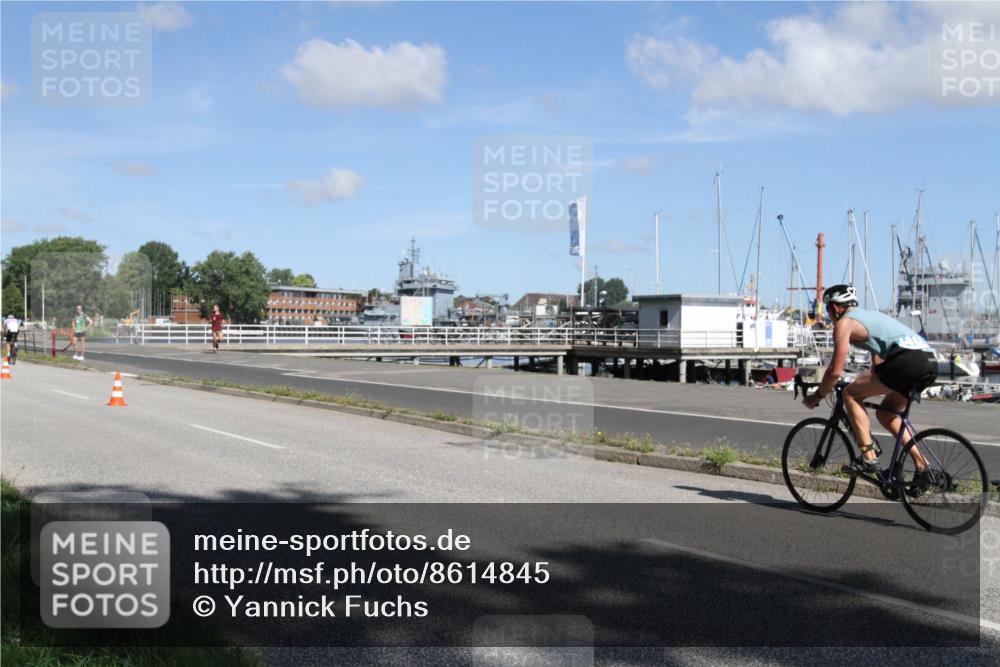 17.08.2025 - KN Förde Triathlon 2025 Yannick Fuchs http://msf.ph/oto/8614845 17.08.2025 11:18:19 Radfahren 279, 320, 340, 344, 615, 643 meine-sportfotos.de