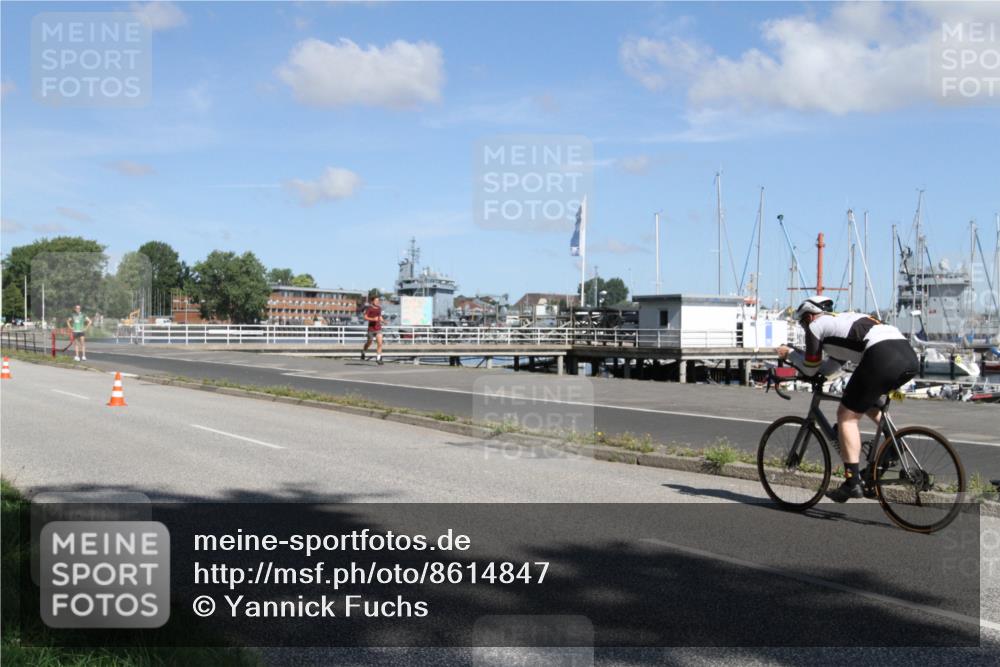 17.08.2025 - KN Förde Triathlon 2025 Yannick Fuchs http://msf.ph/oto/8614847 17.08.2025 11:18:23 Radfahren 268, 320, 340, 344, 615 meine-sportfotos.de