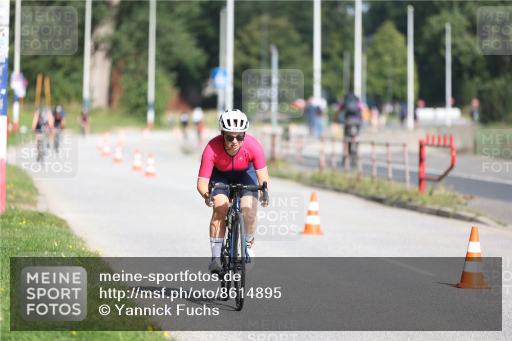 17.08.2025 - KN Förde Triathlon 2025 Yannick Fuchs http://msf.ph/oto/8614895 17.08.2025 10:02:48 Radfahren 137, 153, 181 meine-sportfotos.de