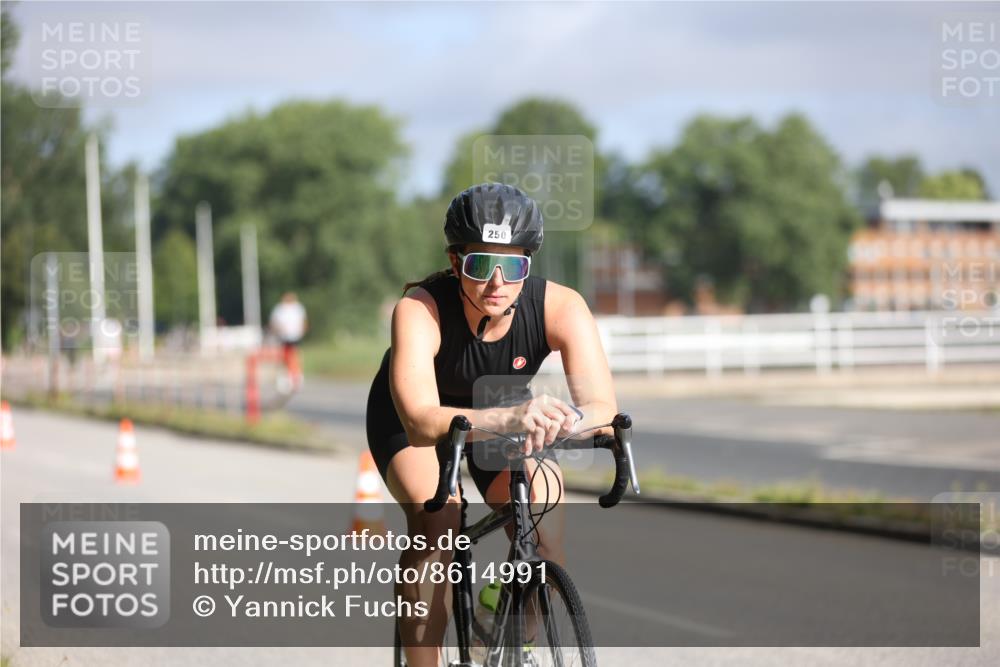 17.08.2025 - KN Förde Triathlon 2025 Yannick Fuchs http://msf.ph/oto/8614991 17.08.2025 09:28:49 Radfahren 175, 250, 119, 175, 176, 182, 254 meine-sportfotos.de