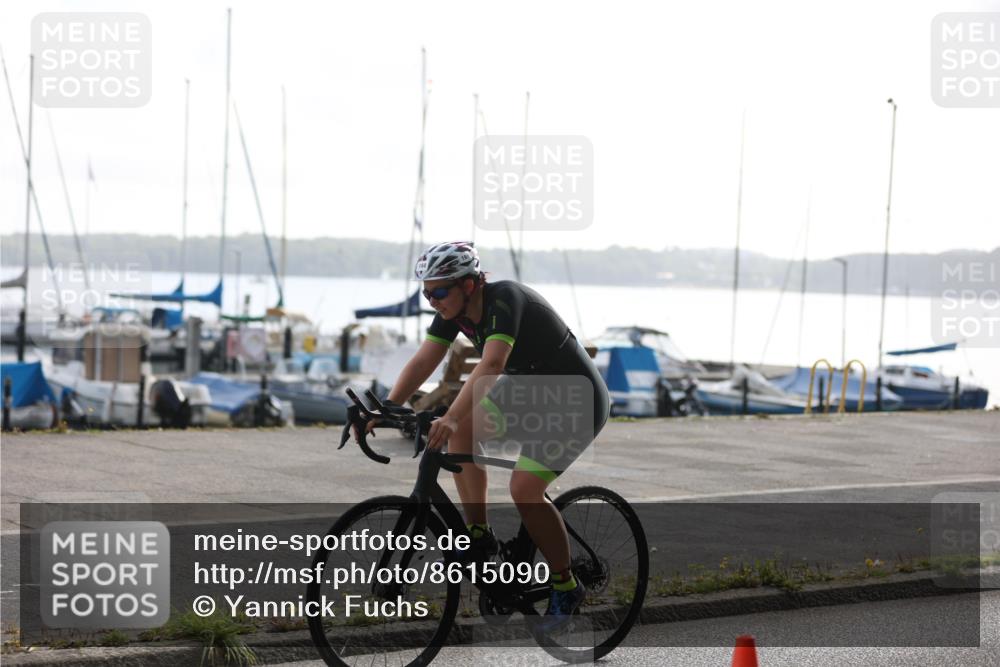 17.08.2025 - KN Förde Triathlon 2025 Yannick Fuchs http://msf.ph/oto/8615090 17.08.2025 10:03:44 Radfahren 160, 172, 207, 254, 149, 172, 221, 242, 254 meine-sportfotos.de