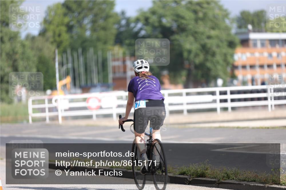 17.08.2025 - KN Förde Triathlon 2025 Yannick Fuchs http://msf.ph/oto/8615171 17.08.2025 09:29:33 Radfahren 108, 179, 196, 205, 211, 109, 170, 174, 228 meine-sportfotos.de