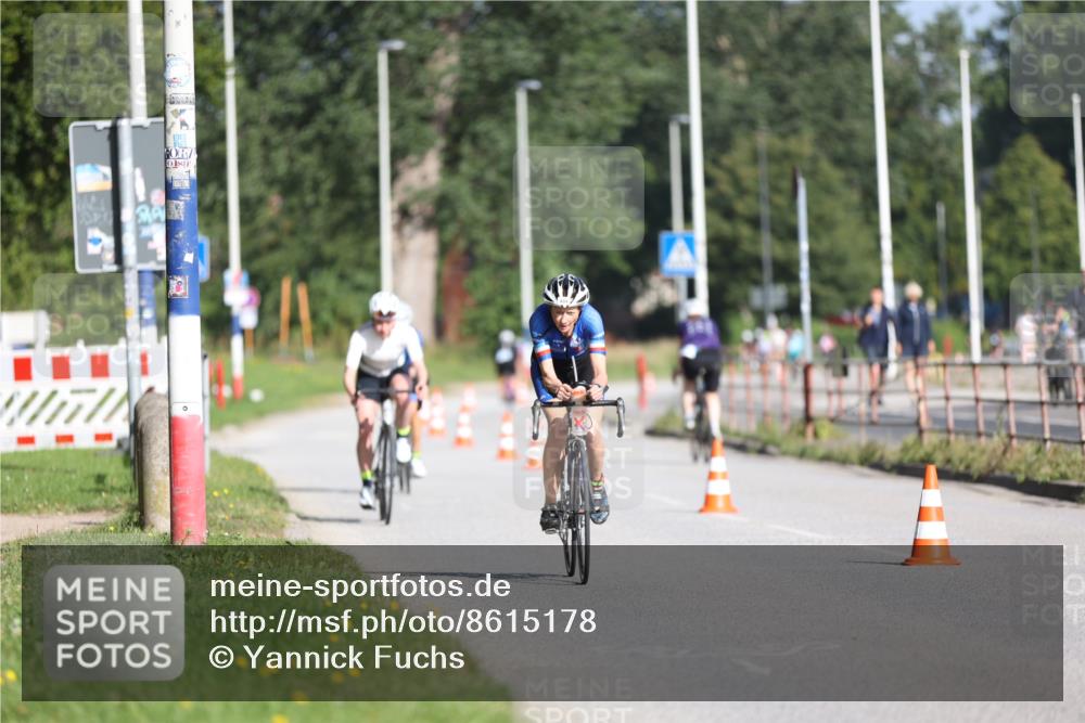 17.08.2025 - KN Förde Triathlon 2025 Yannick Fuchs http://msf.ph/oto/8615178 17.08.2025 09:29:39 Radfahren 108, 110, 136, 179, 196, 205, 211 meine-sportfotos.de