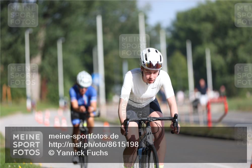 17.08.2025 - KN Förde Triathlon 2025 Yannick Fuchs http://msf.ph/oto/8615198 17.08.2025 09:29:42 Radfahren 108, 110, 136, 179, 211, 196, 205 meine-sportfotos.de