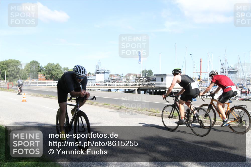 17.08.2025 - KN Förde Triathlon 2025 Yannick Fuchs http://msf.ph/oto/8615255 17.08.2025 11:22:43 Radfahren 271, 272, 326, 327, 329, 350, 364, 611 meine-sportfotos.de
