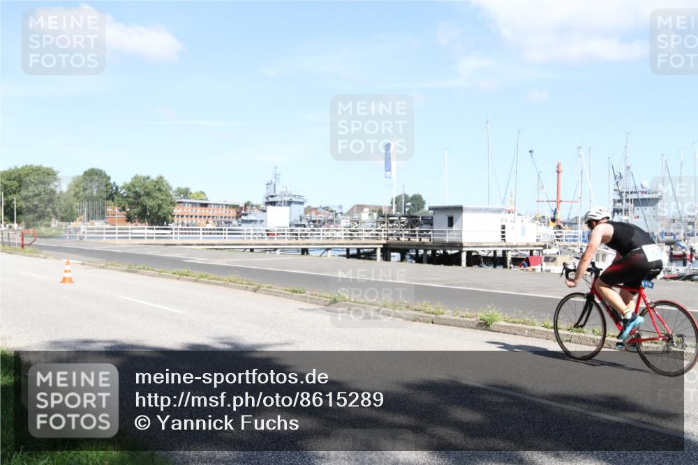 17.08.2025 - KN Förde Triathlon 2025 Yannick Fuchs http://msf.ph/oto/8615289 17.08.2025 11:23:00 Radfahren 281, 343, 370, 601, 616 meine-sportfotos.de