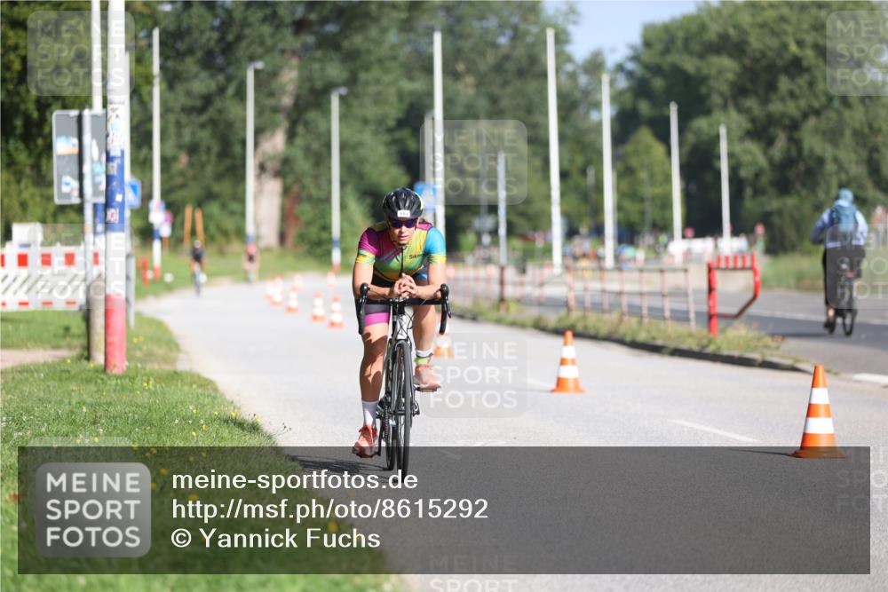 17.08.2025 - KN Förde Triathlon 2025 Yannick Fuchs http://msf.ph/oto/8615292 17.08.2025 09:30:12 Radfahren 184, 195, 201, 183, 210 meine-sportfotos.de