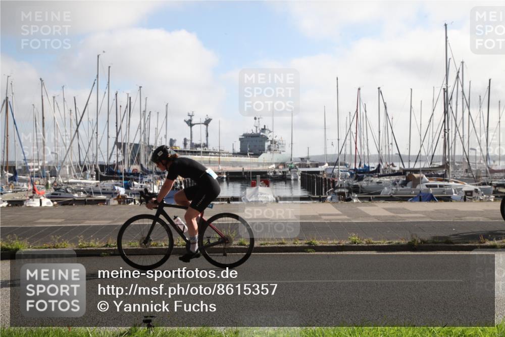 17.08.2025 - KN Förde Triathlon 2025 Yannick Fuchs http://msf.ph/oto/8615357 17.08.2025 09:20:32 Radfahren 120, 125, 126, 127, 198 meine-sportfotos.de