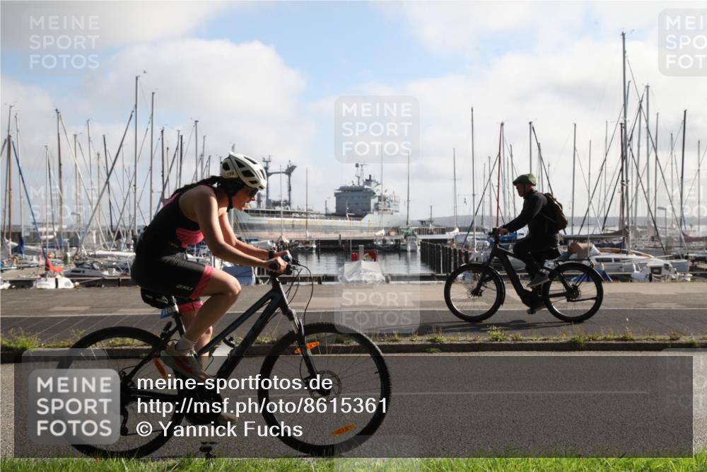 17.08.2025 - KN Förde Triathlon 2025 Yannick Fuchs http://msf.ph/oto/8615361 17.08.2025 09:20:32 Radfahren 120, 125, 126, 127, 198 meine-sportfotos.de