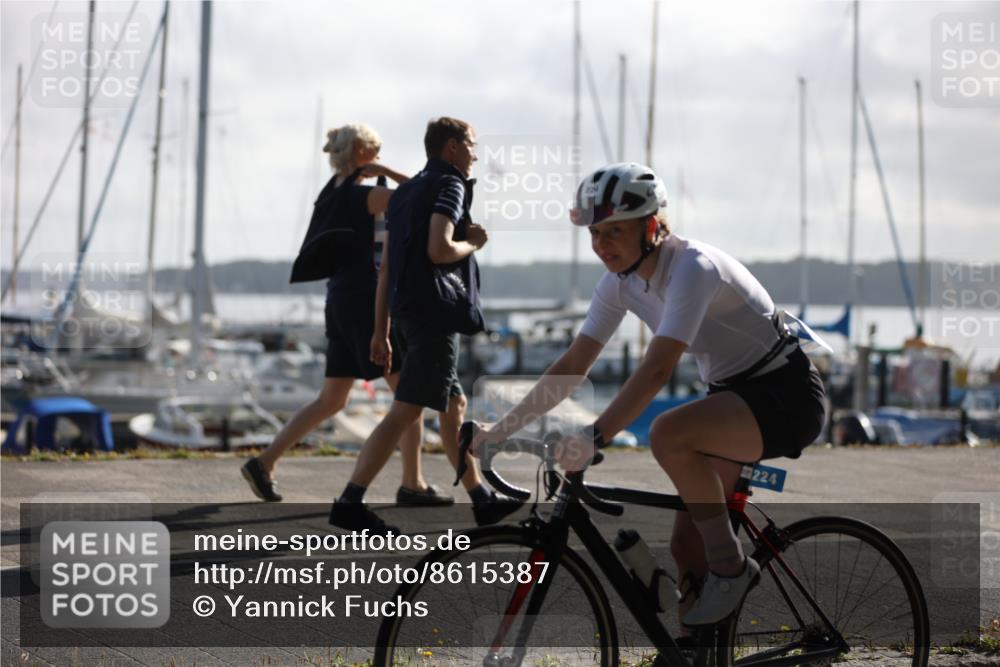 17.08.2025 - KN Förde Triathlon 2025 Yannick Fuchs http://msf.ph/oto/8615387 17.08.2025 09:30:43 Radfahren 117, 157, 197, 224, 242, 242 meine-sportfotos.de