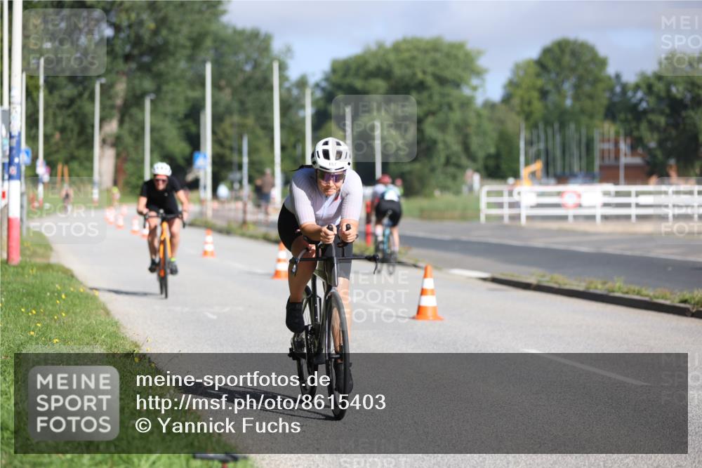 17.08.2025 - KN Förde Triathlon 2025 Yannick Fuchs http://msf.ph/oto/8615403 17.08.2025 09:30:47 Radfahren 117, 157, 197, 224, 242 meine-sportfotos.de