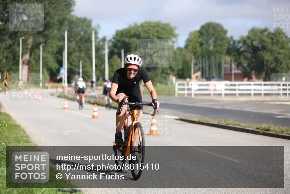 17.08.2025 - KN Förde Triathlon 2025 Yannick Fuchs http://msf.ph/oto/8615410 17.08.2025 09:30:48 Radfahren 117, 157, 197, 224, 242 meine-sportfotos.de